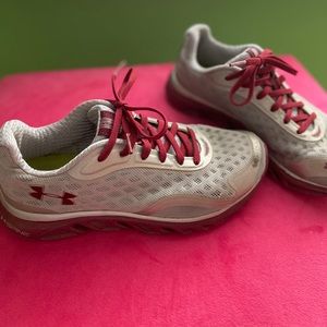 Under Armor Tennis shoes